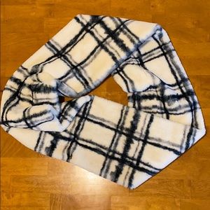 Faur Fur Infinity Scarf